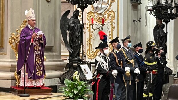 Santa Messa forze dell ordine vescovo La Placa per la pace